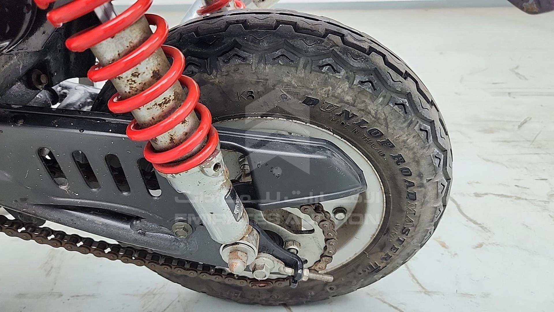 1995 HONDA SCOOTER VIN: Z50J- 2222665