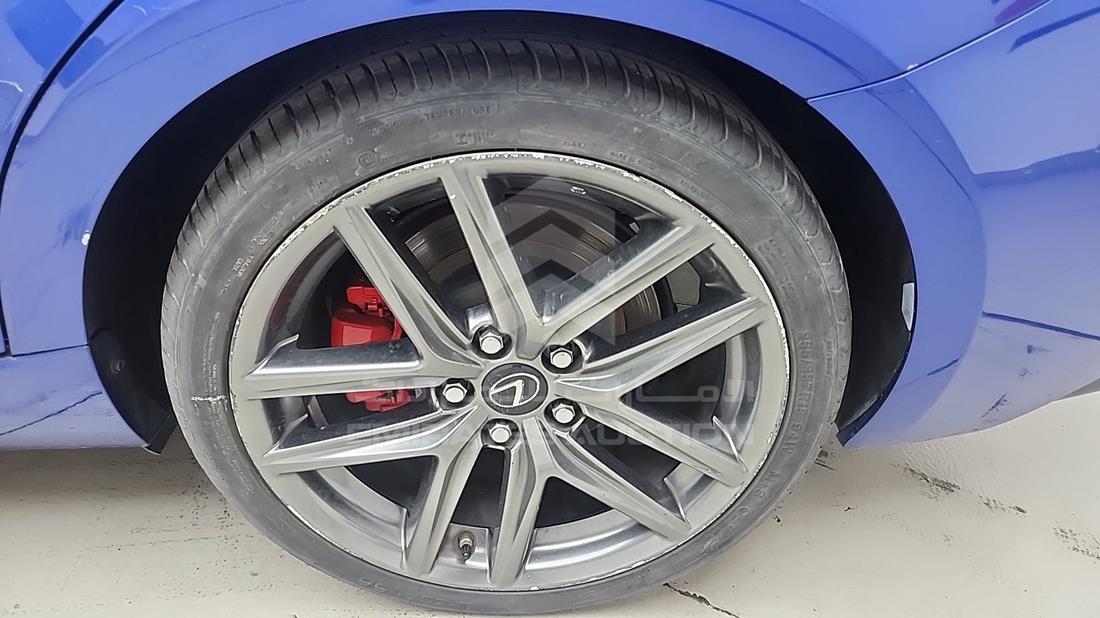2015 Lexus IS 350 — Rear Left Tyre — Photo 36