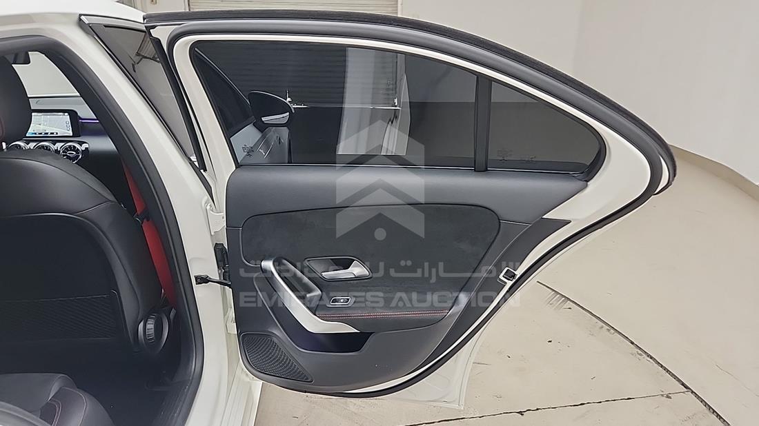 مرسيدس A 35 2020 — الباب الخلفي الأيمن — صورة 29