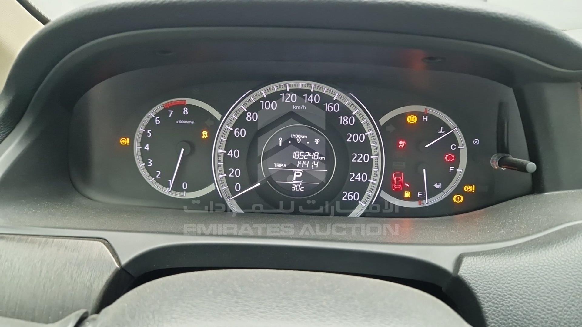 2015 HONDA ACCORD VIN: LUCCR2627F3414824