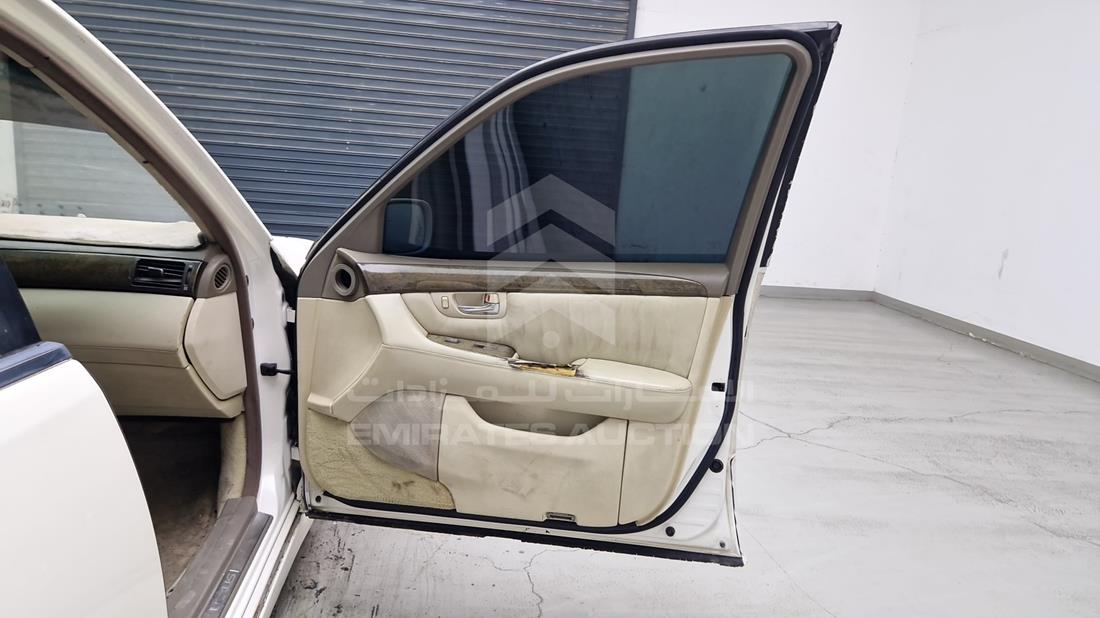 لكزس ال اس 430 2001 — الباب الأمامي الأيمن — صورة 31