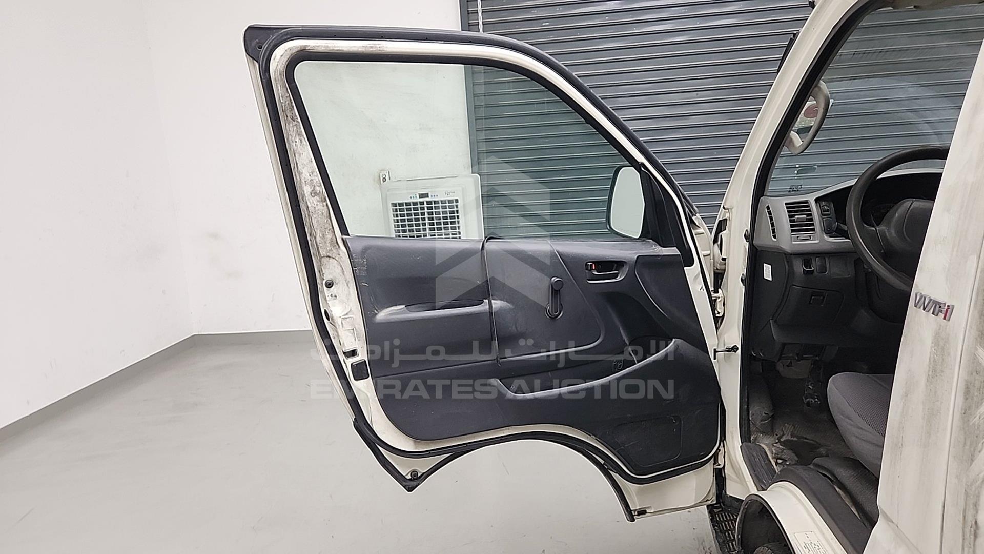 2010 TOYOTA HIACE VIN: JTFPX22P5A0018583