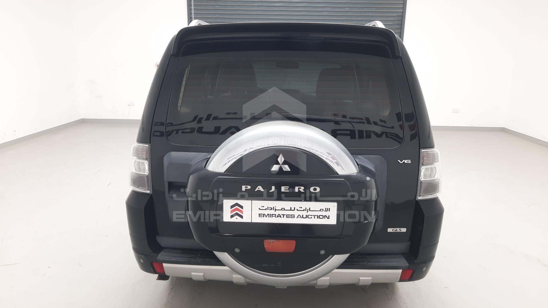 2011 MITSUBISHI PAJERO VIN: JMYLRV95WBJ706153
