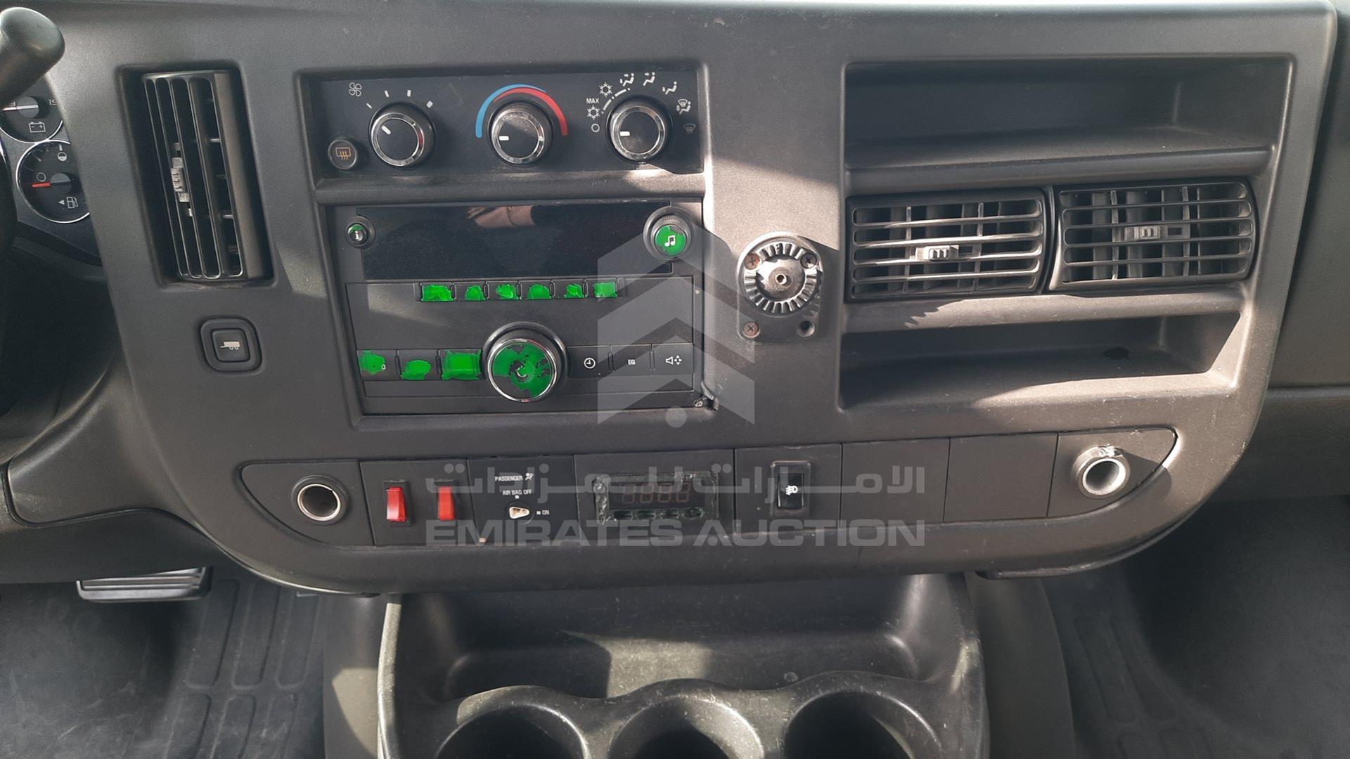 2008 CHEVROLET EXPRESS VIN: 1GCGG29K581113538