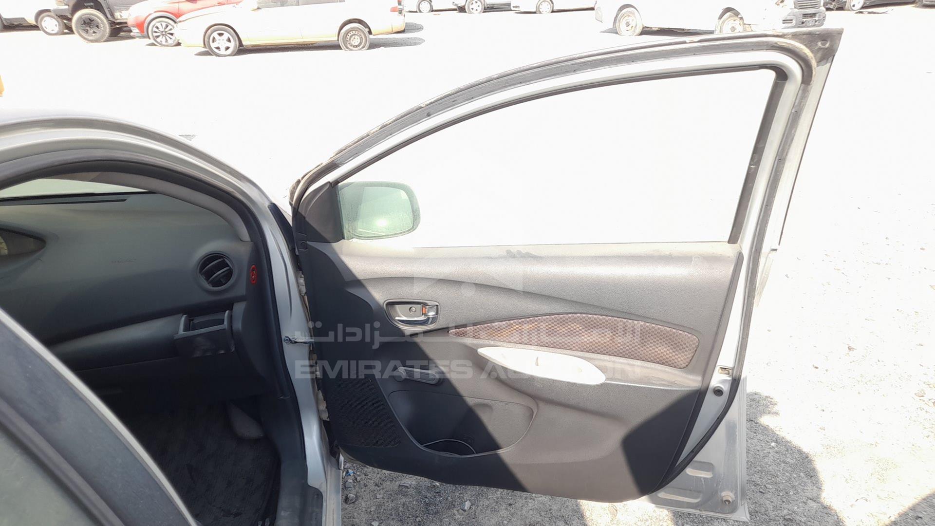 2007 TOYOTA YARIS VIN: JTDBW923671076796