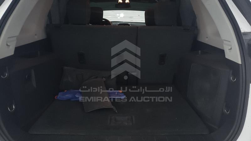 2GKAL8EK5H6183696 Auction: EmiratesAuction Lot: 405913 2GKAL8EK5H6183696 GMC Terrain 2017 WHITE Photo 24