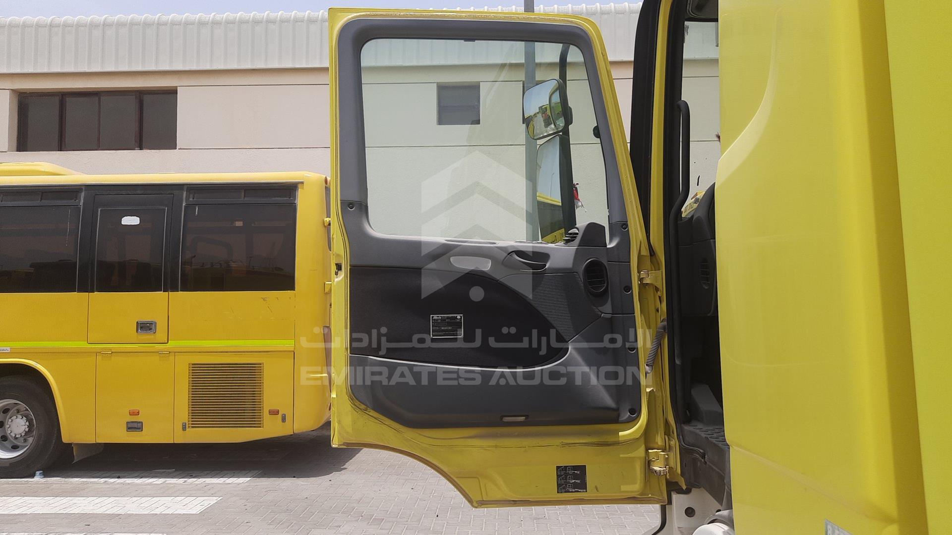 2007 MERCEDES ACTROS VIN: WDAKHCAA87L240242