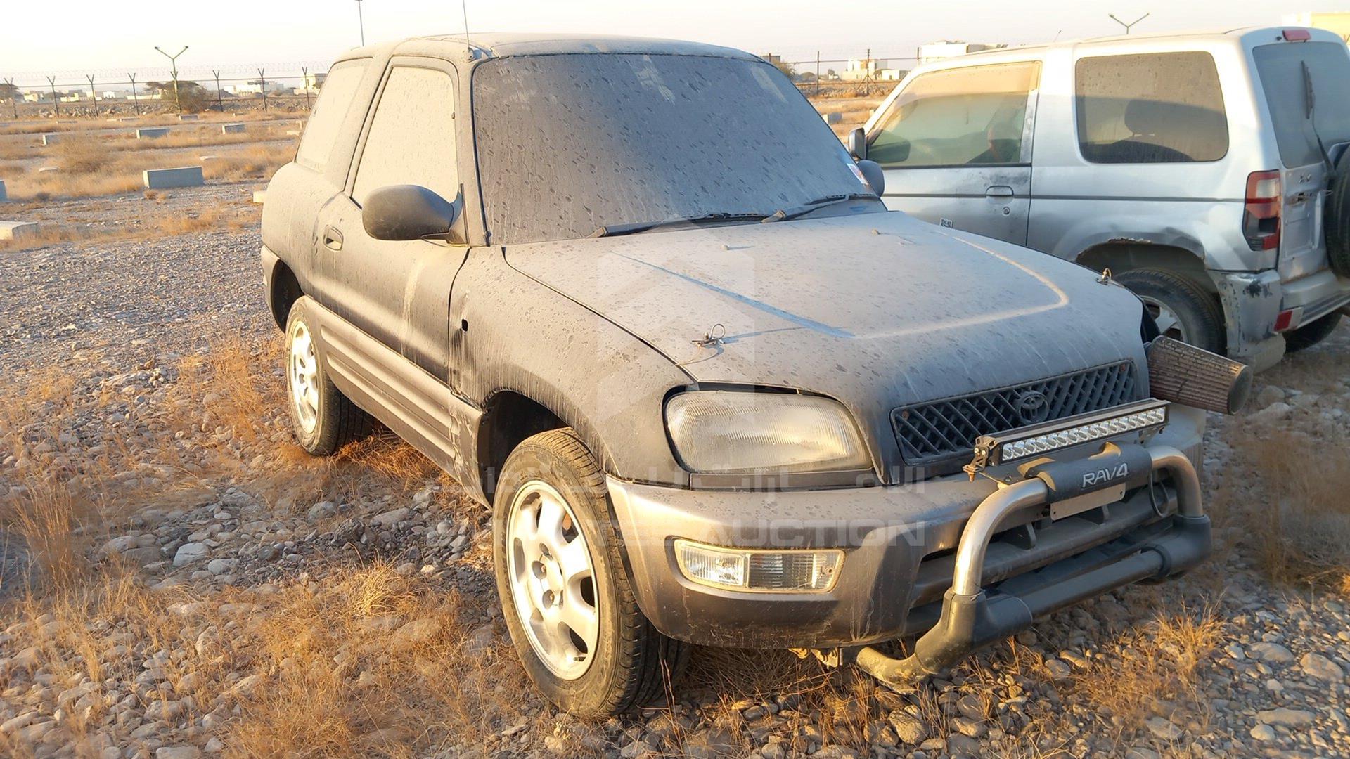 0 TOYOTA --- VIN: SXA100150114