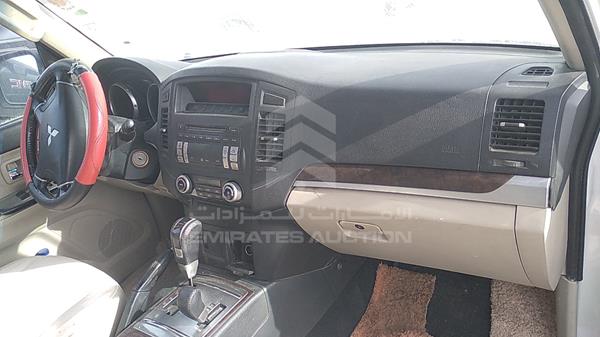 JMYLRV95WEJ718993 Mitsubishi Pajero