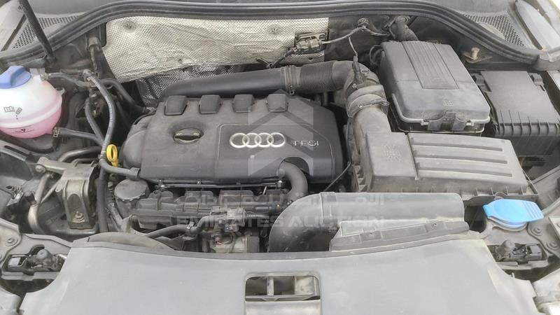 WA1DFAFS0FR001758 Auction: EmiratesAuction Lot: 409009 WA1DFAFS0FR001758 Audi Q3 2015 GREY Photo 40