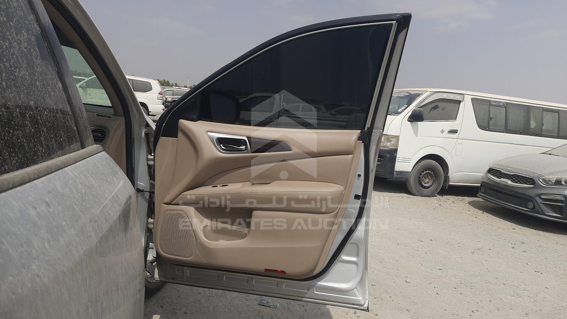 2014 NISSAN PATHFINDER VIN: 5N1AR2M72EC621528