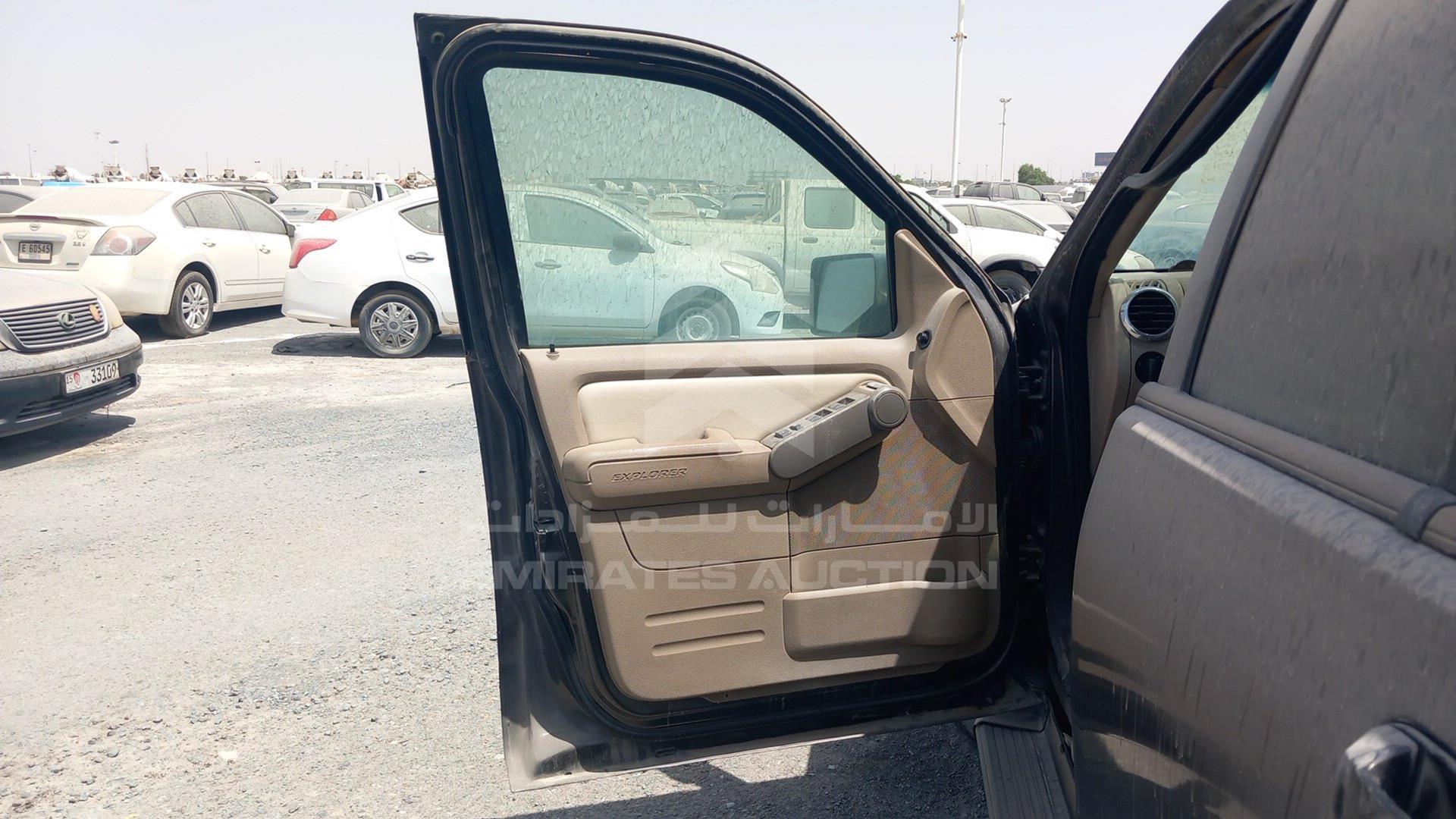 2007 FORD EXPLORER VIN: 1FMEU63E47UA33859