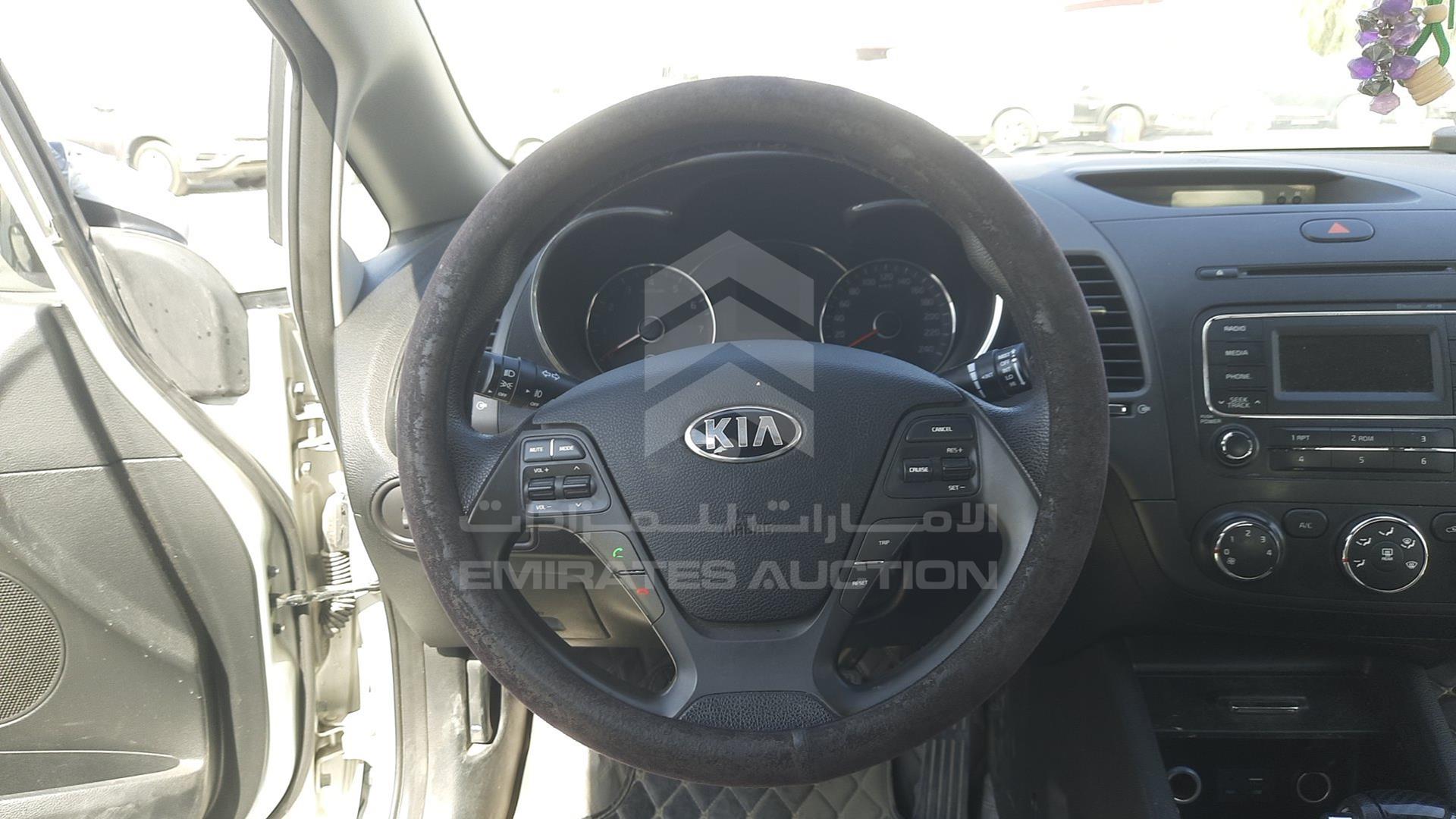 2016 KIA CERATO VIN: KNAFK4118G5418982