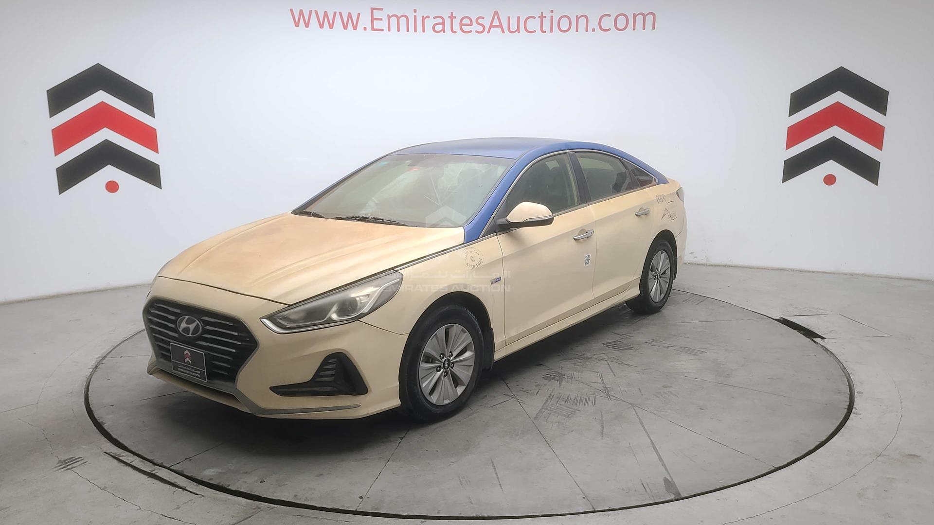 2019 HYUNDAI SONATA HYBRID VIN: KMHE24132KA093094