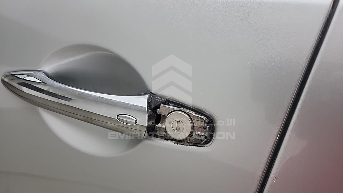 2020 Nissan Armada — Dent — Photo 31