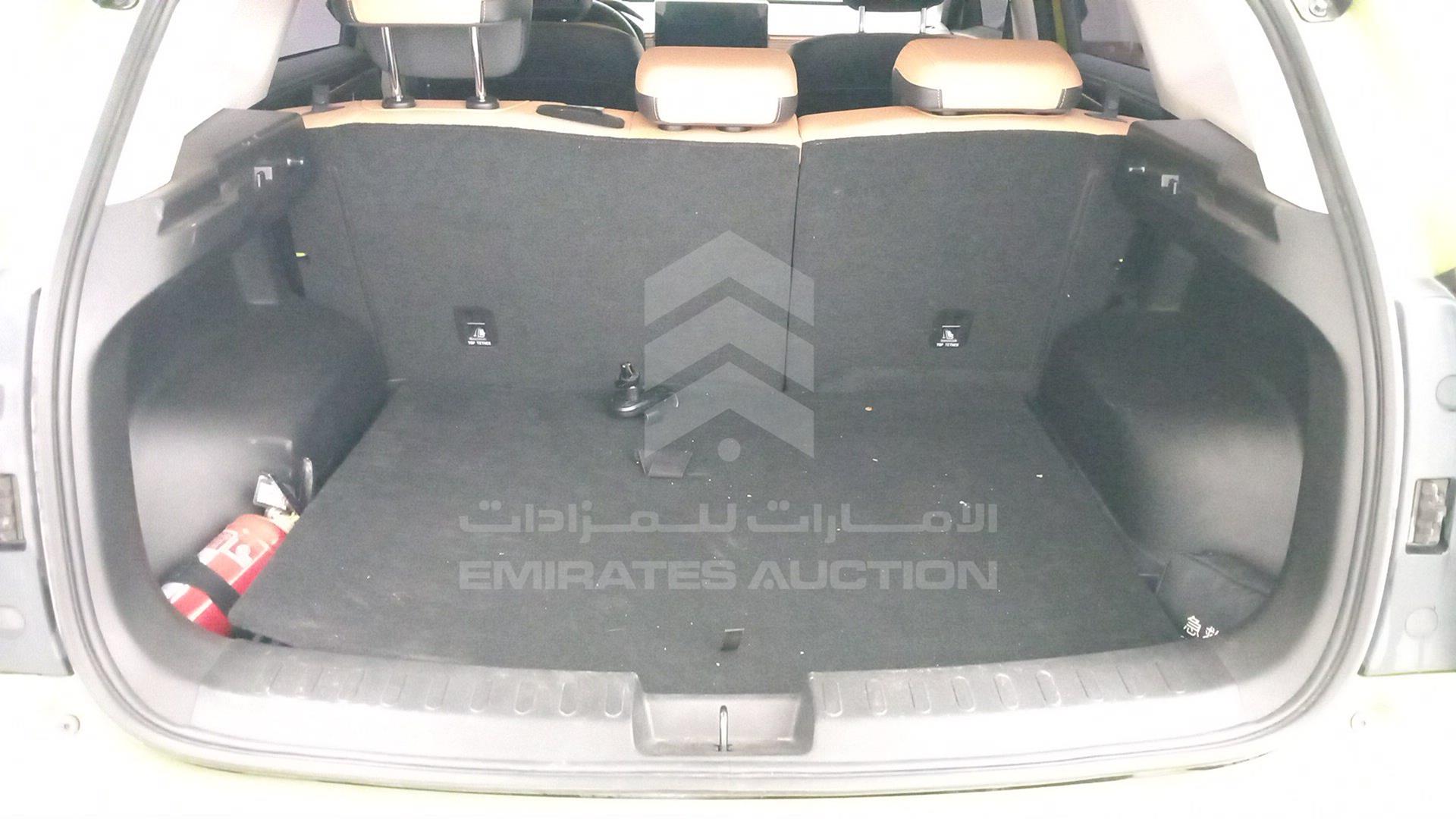 2022 HAVAL JOLION VIN: LGWEE4A51NK609464