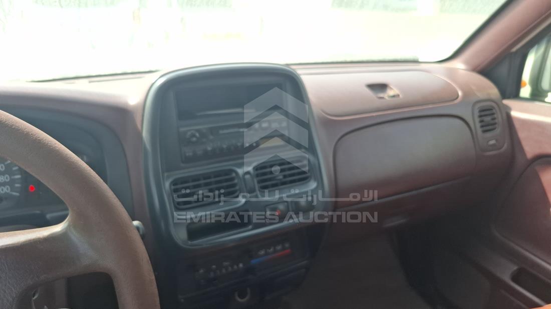 2009 Nissan Pick up D/C — Full Dashboard View — Photo 15