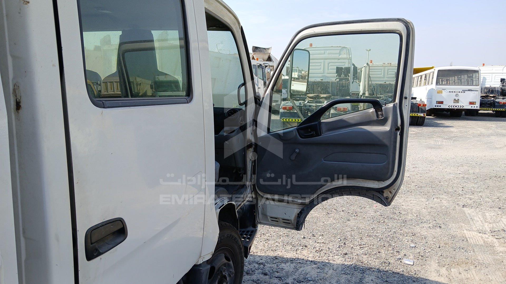 2014 HINO 300 VIN: JHHMCK3H3EK008222