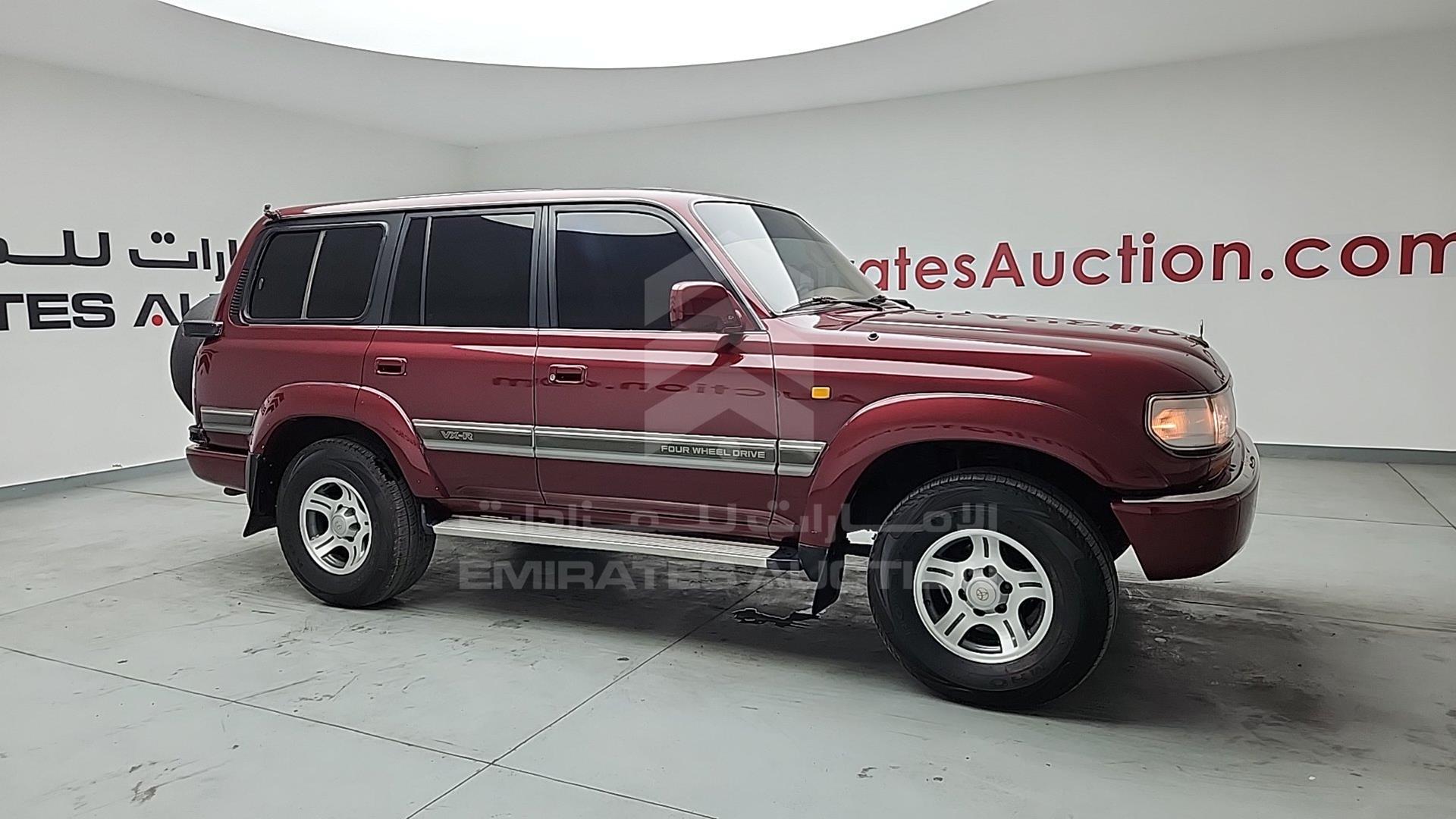 1990 TOYOTA LAND CRUISER VIN: FJ800000117