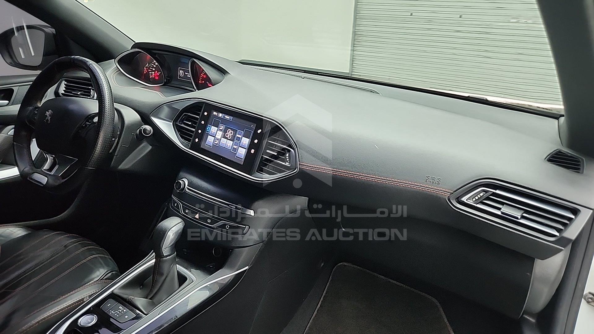 2016 PEUGEOT 308 VIN: VF3L35GY0GS001196