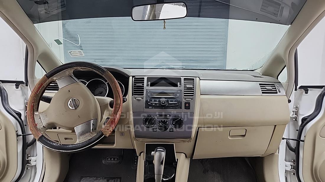 2008 Nissan Tiida — Full Dashboard View — Photo 12