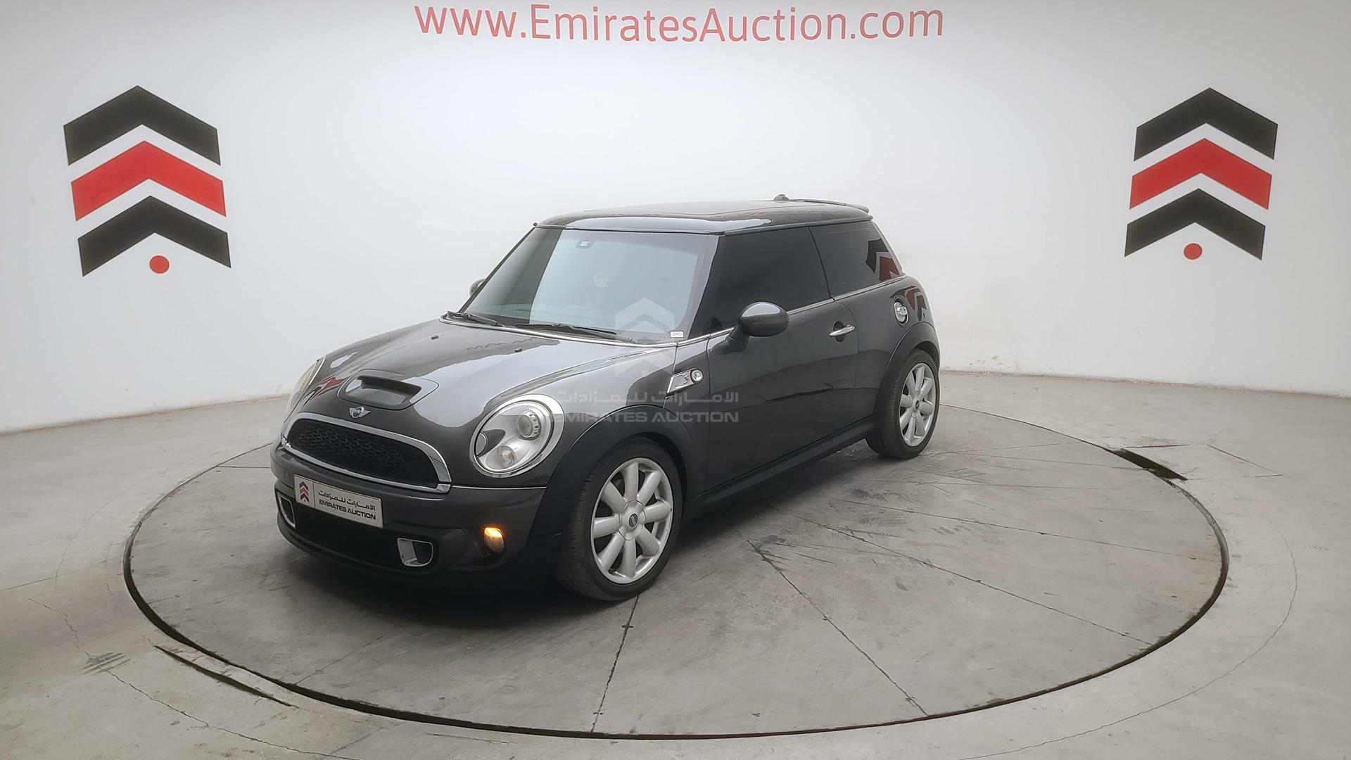 2011 MINI COOPER S VIN: WMWSV3107BTY67162