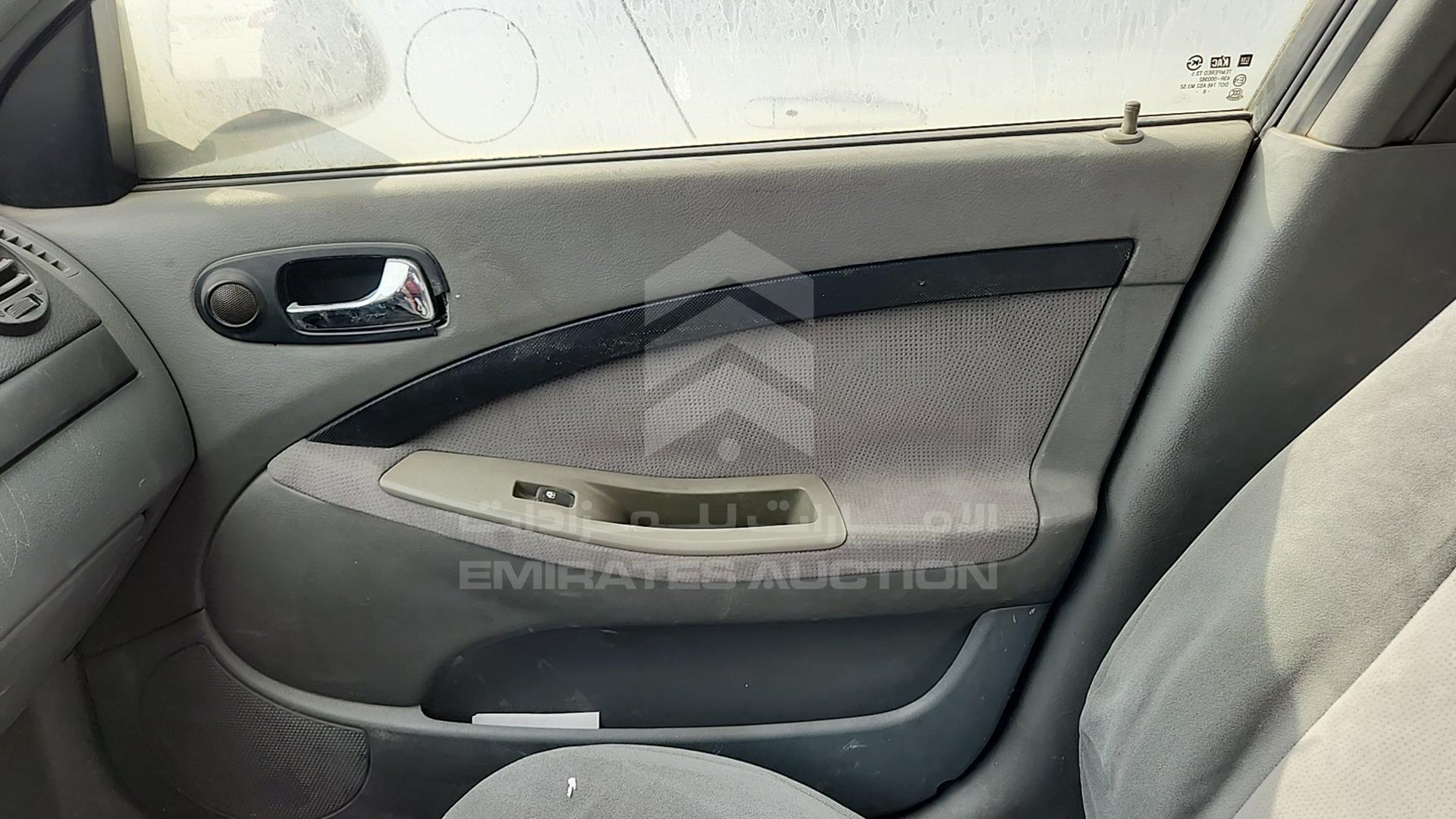 2009 CHEVROLET OPTRA VIN: KL1JJ82B09K073263