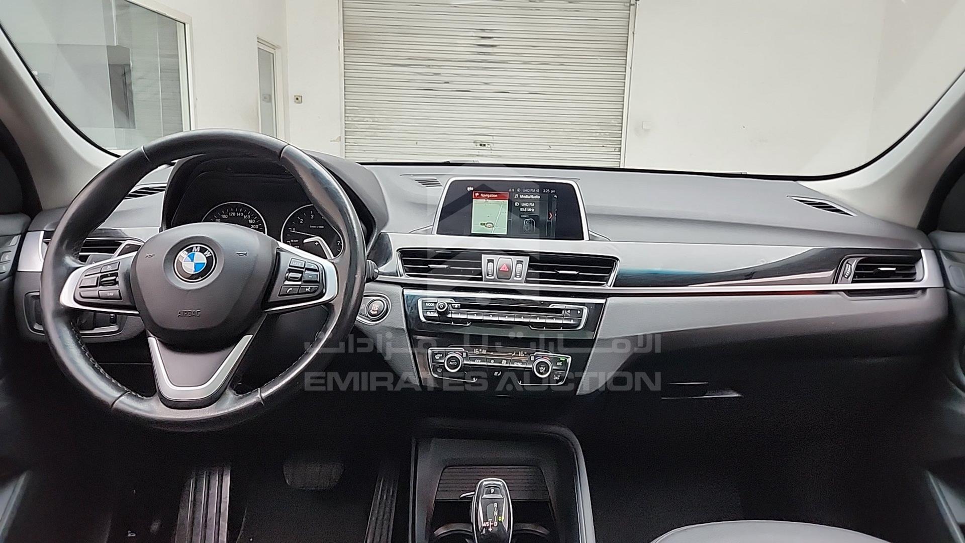 2018 BMW X1 VIN: WBAJG3106JEE24237