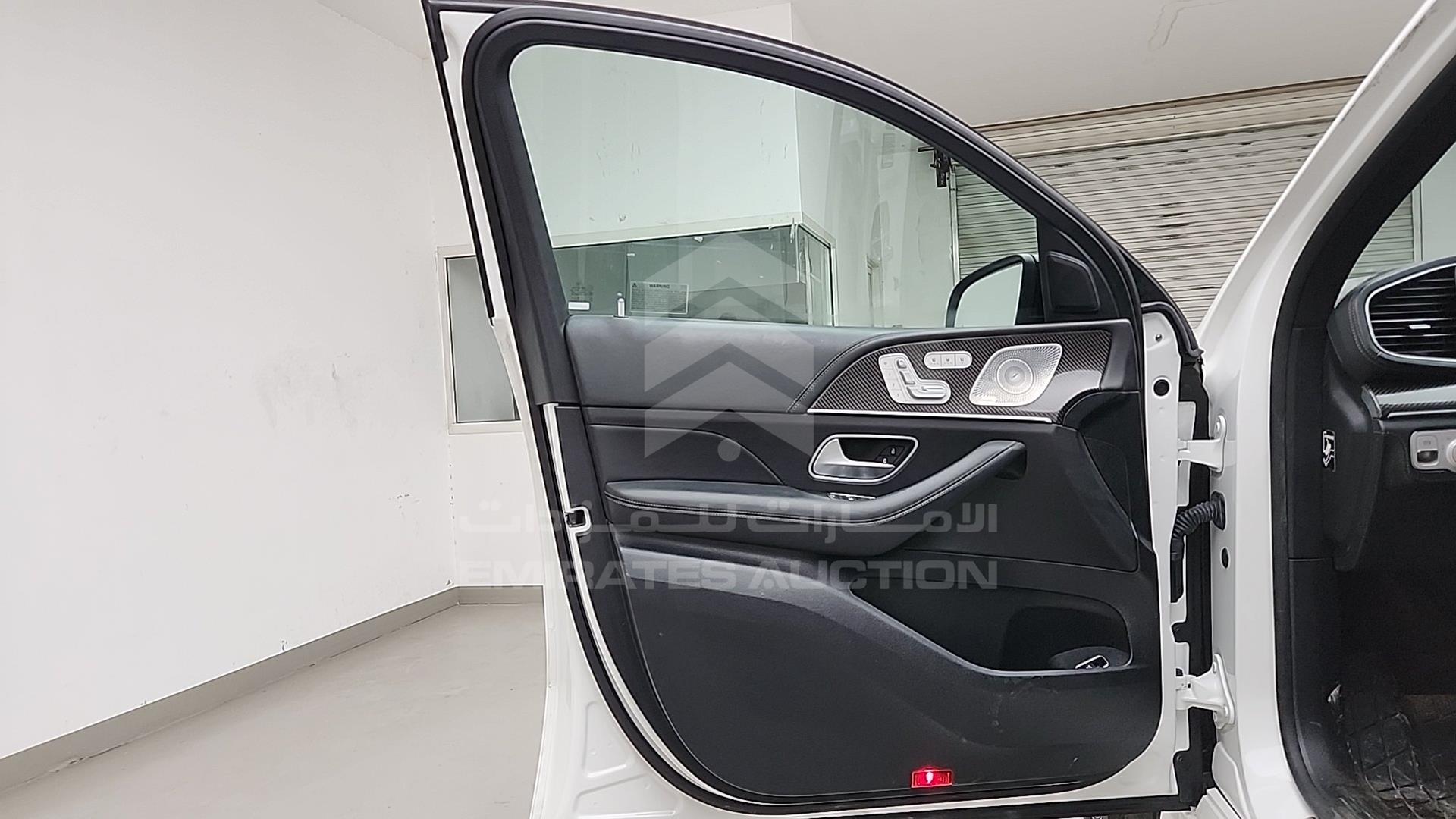 2023 MERCEDES GL 53 AMG VIN: 4JGFD6BBXPA941844