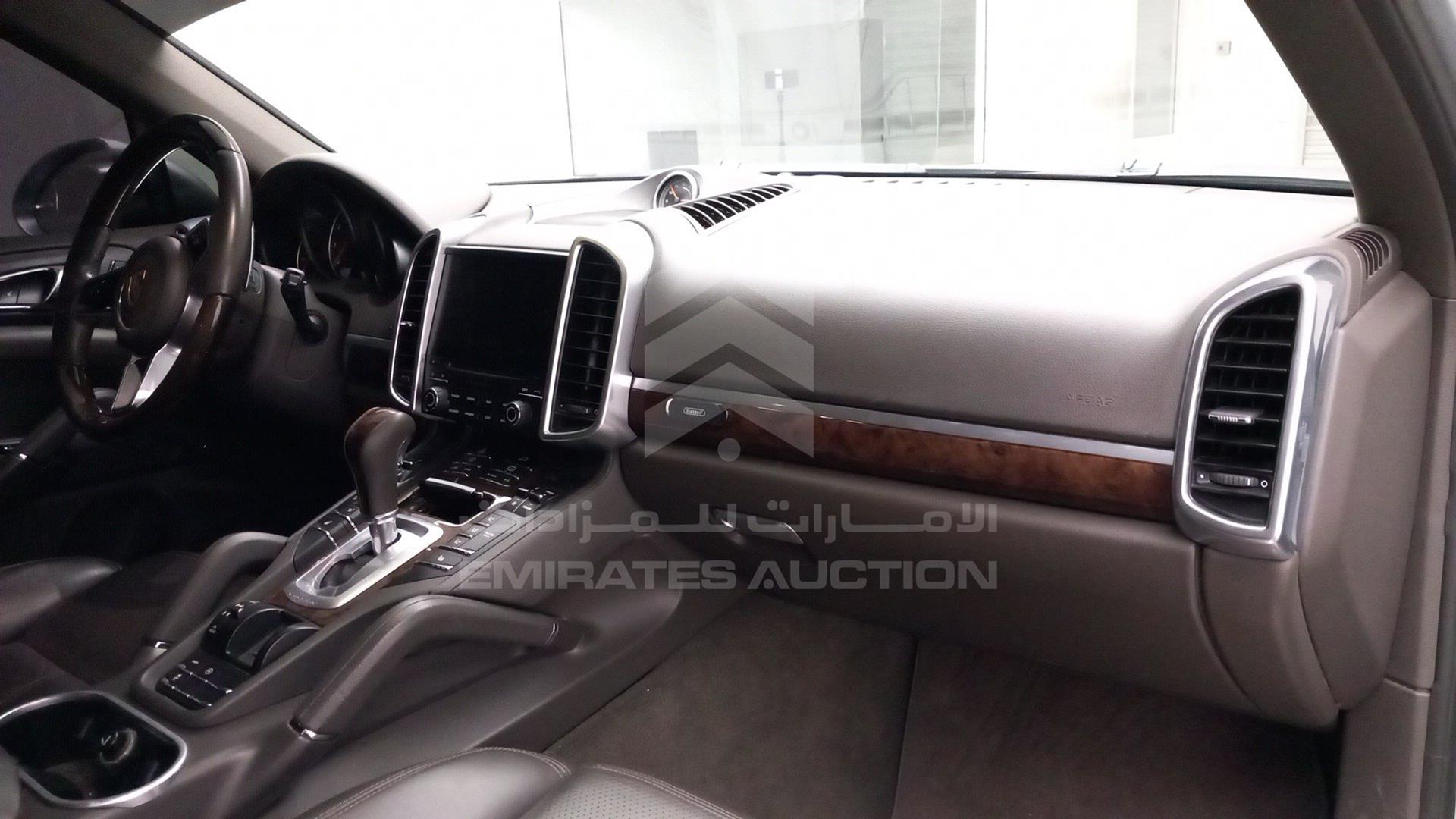 2017 PORSCHE CAYENNE VIN: WP1ZZZ92ZHKA90519