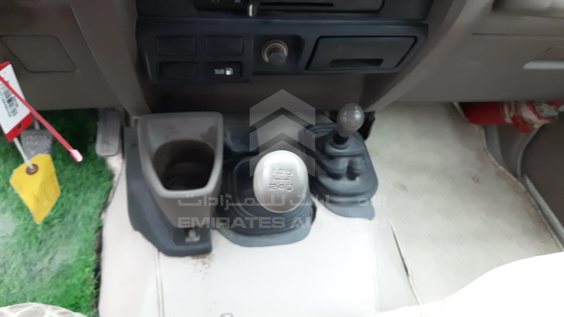 2010 TOYOTA LAND CRUISER VIN: JTFLU71J6A4302704