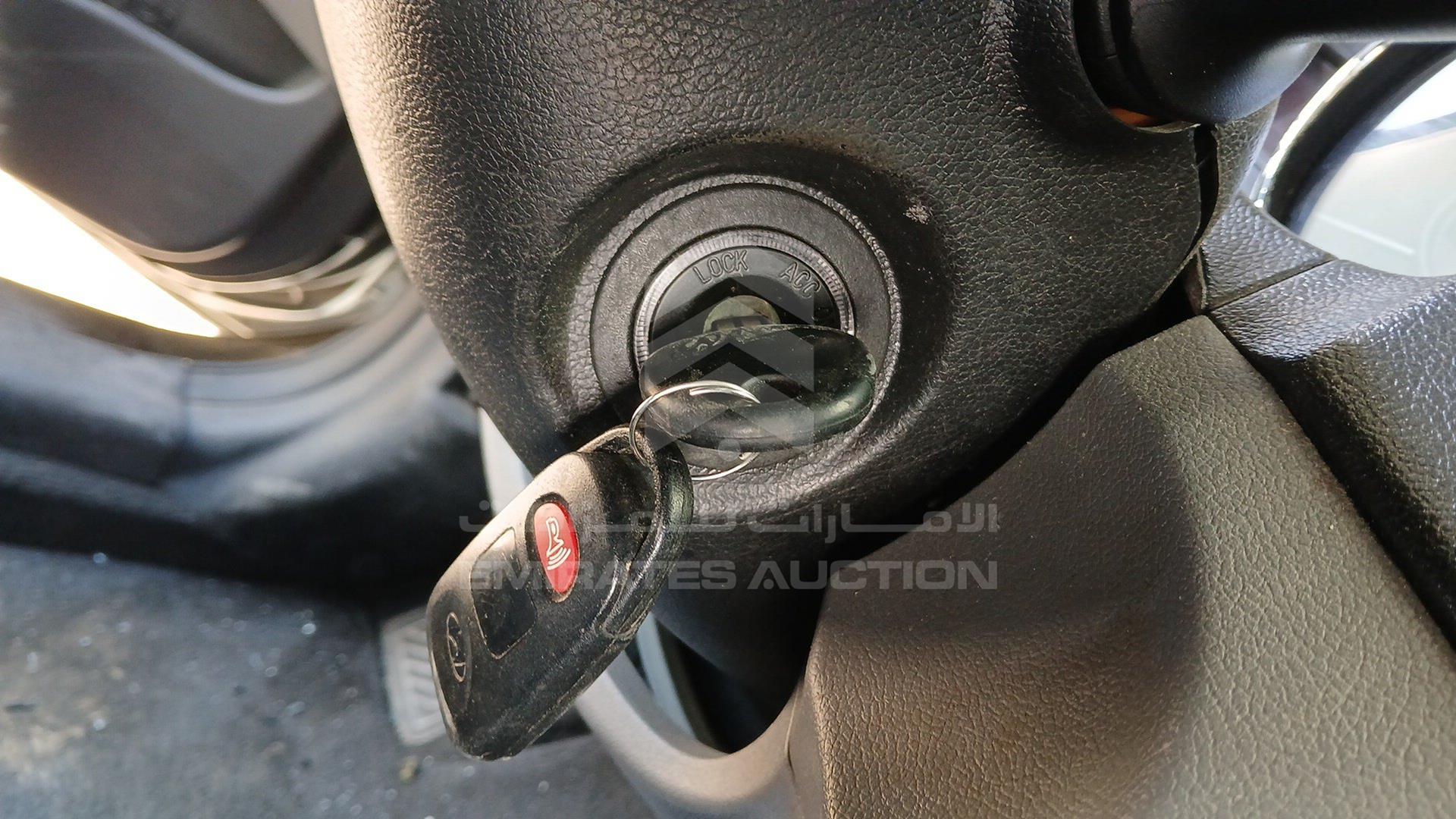 2013 HYUNDAI SONATA VIN: 5NPEB4AC5DH543725