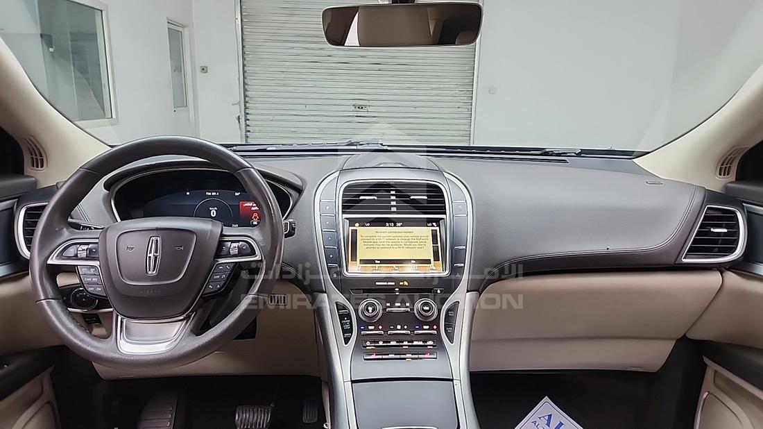 2019 Lincoln Nautilus — Full Dashboard View — Photo 17