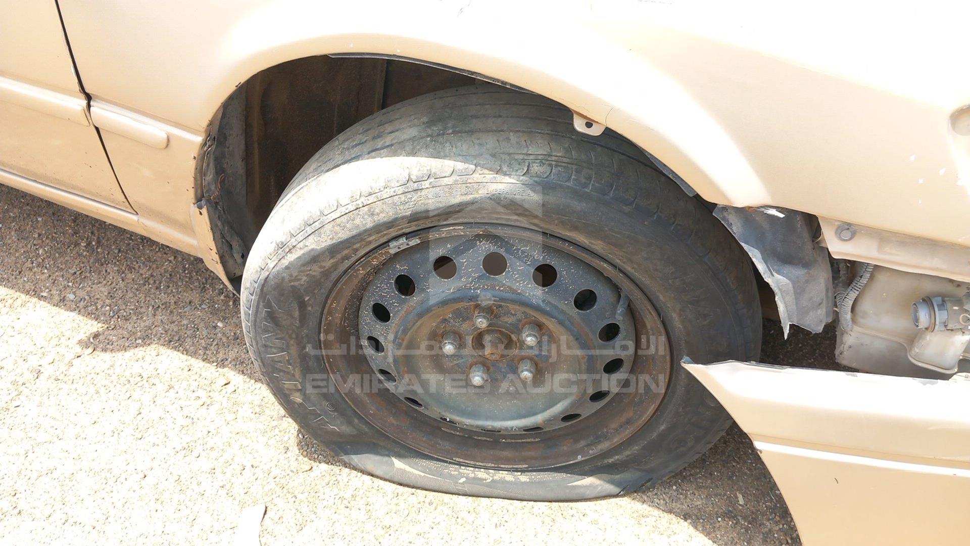 1998 TOYOTA CAMRY VIN: JT2BG22K5W0135488