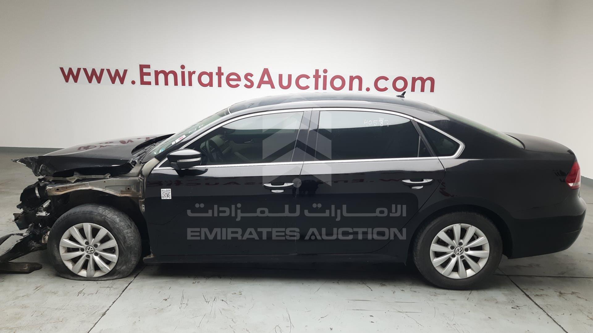 2014 VOLKSWAGEN PASSAT VIN: WVWBR7A33EC028431