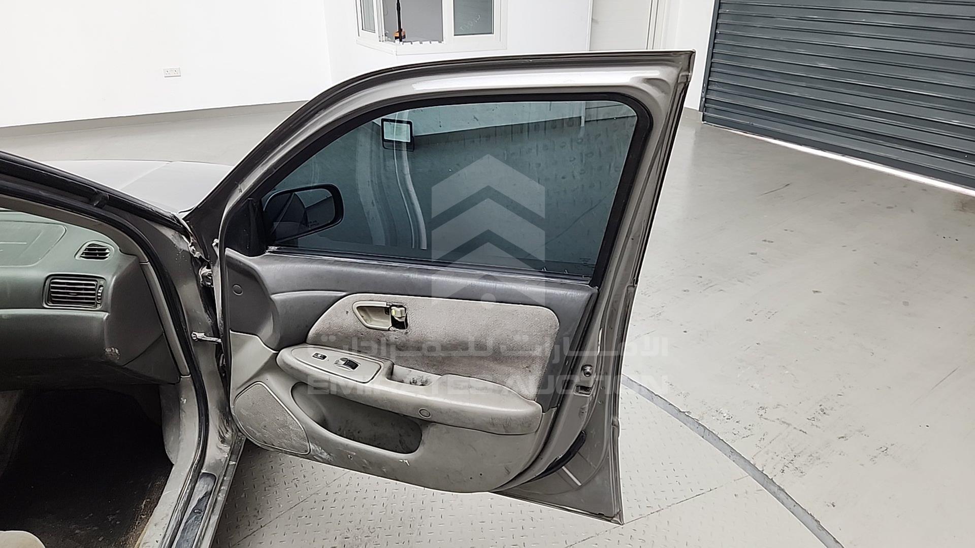 2001 TOYOTA CAMRY VIN: 4T1BG22K61U082286