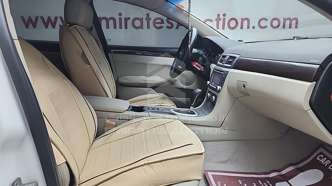 2013 Chevrolet Caprice — Front Right Passenger Seat View — Photo 54