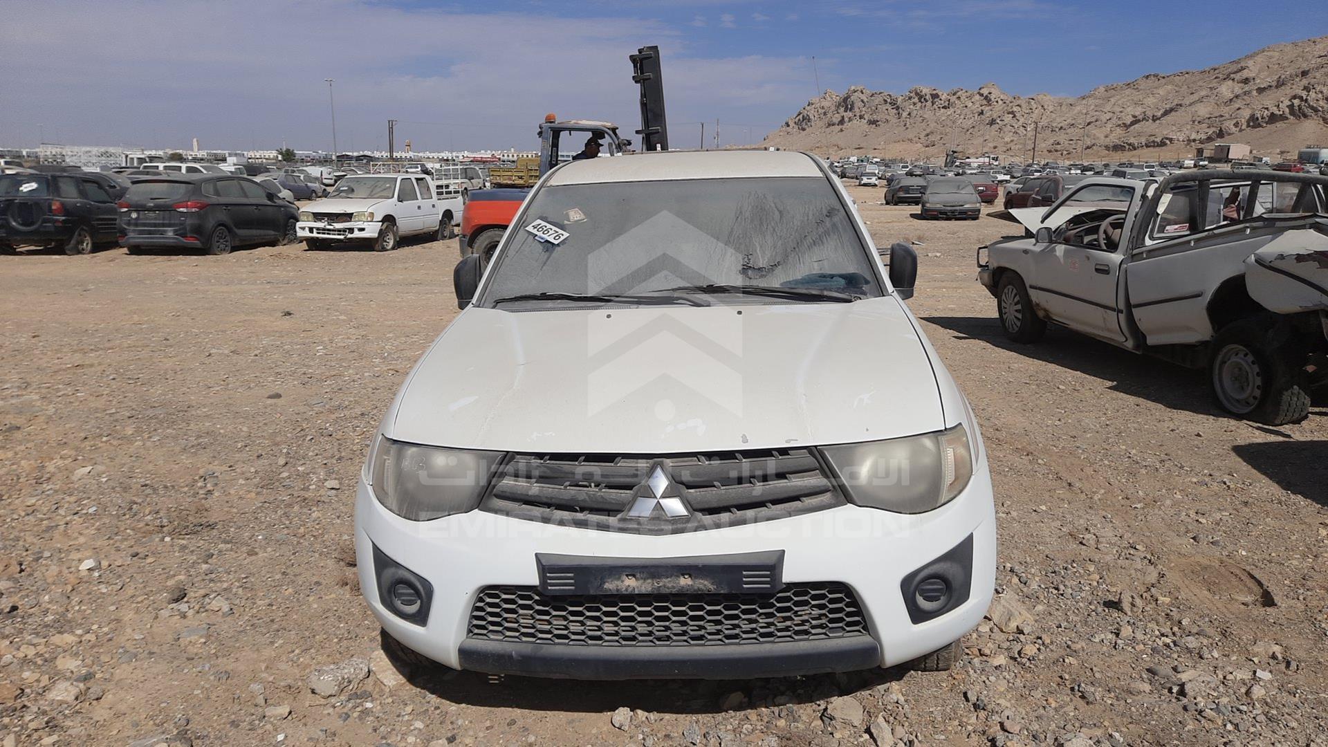 2013 MITSUBISHI L 200 VIN: MMBJNKA50DD029378