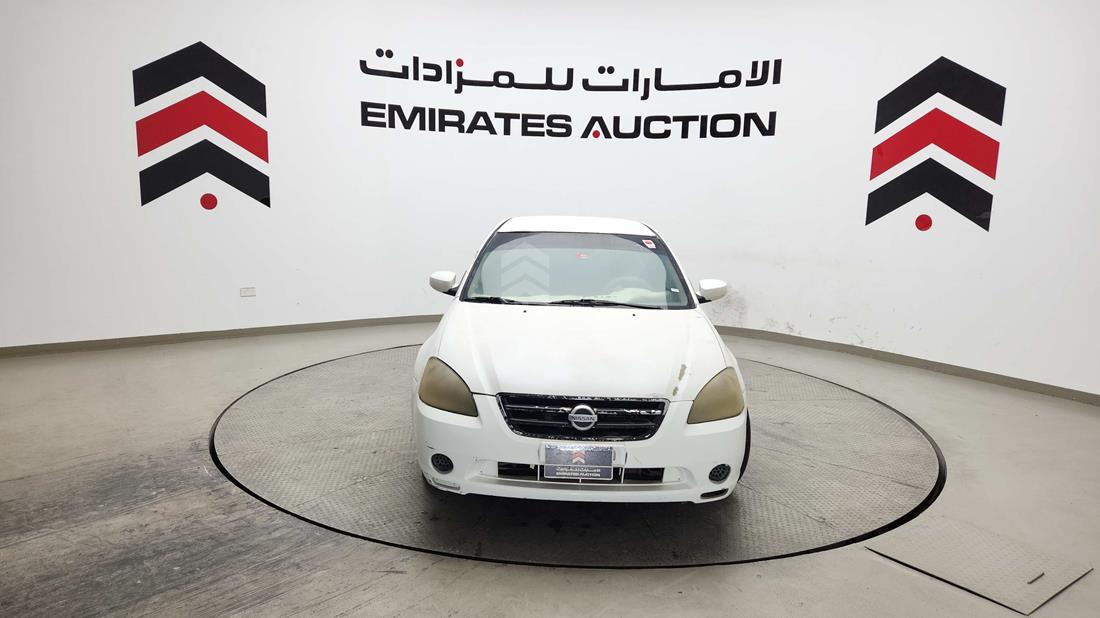 نيسان التيما 2005 — عرض بزاوية 360 درجة