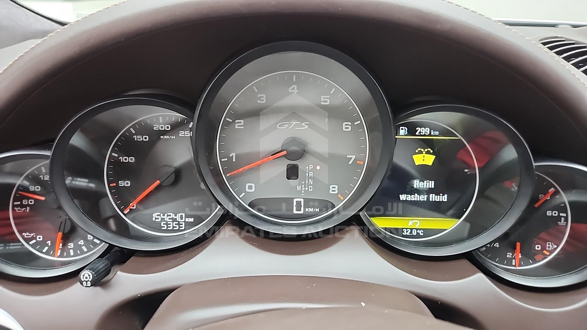 2013 PORSCHE CAYENNE GTS VIN: WP1ZZZ92ZDLA76369