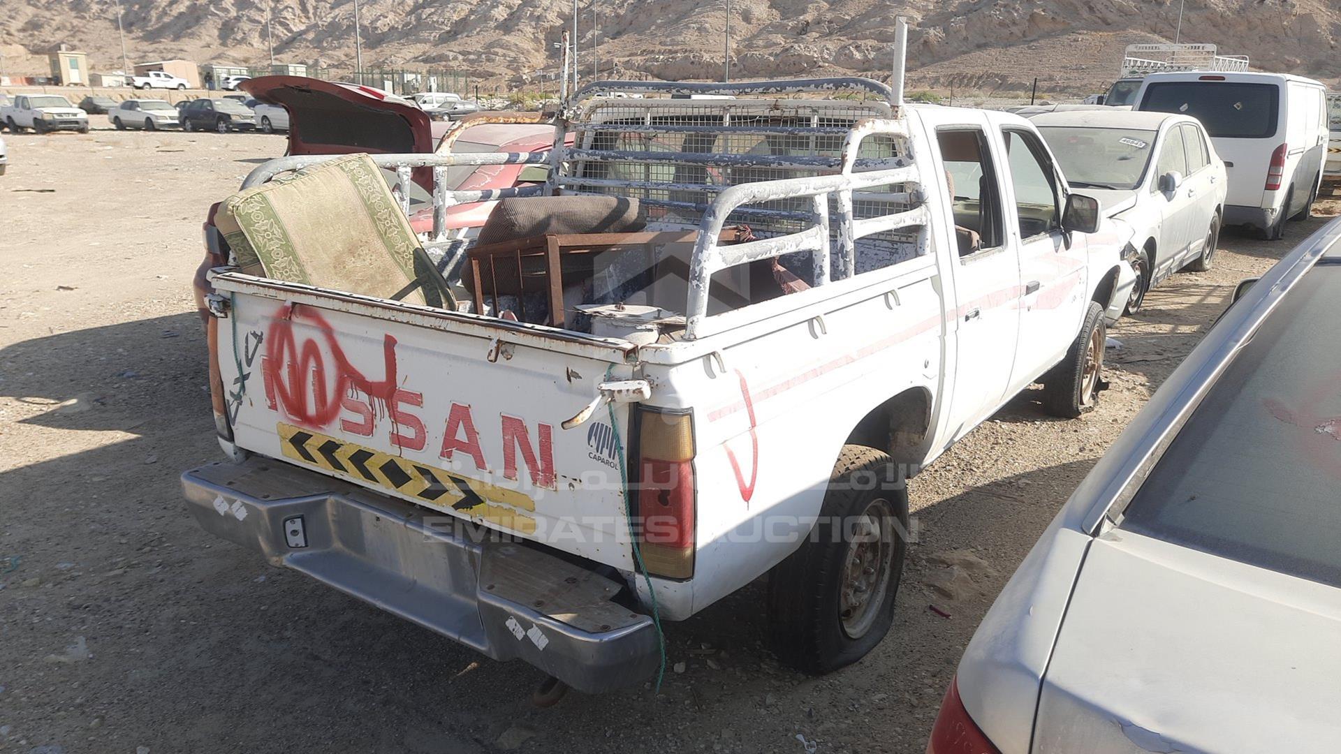 0 NISSAN PICKUP VIN: JN1CBUD21Z0450403