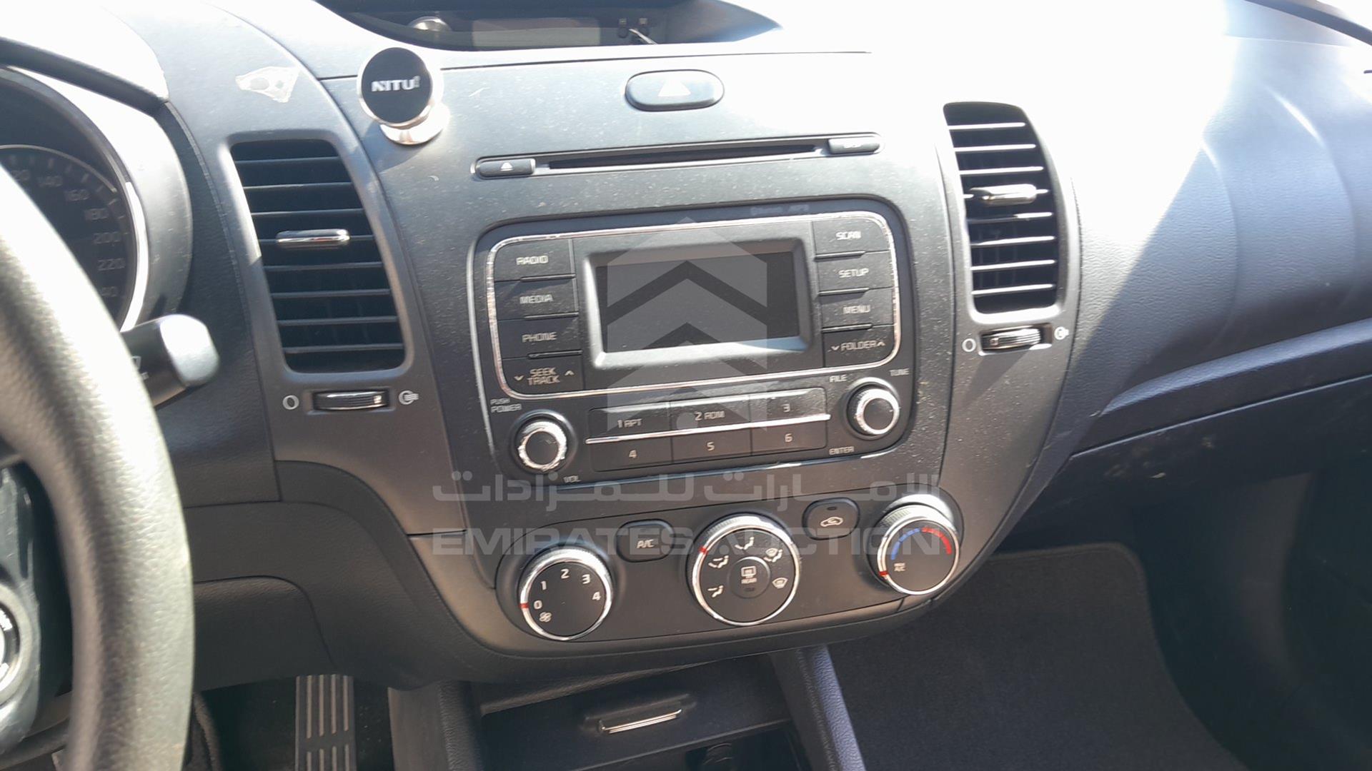 2015 KIA CERATO VIN: KNAFK4113F5212452