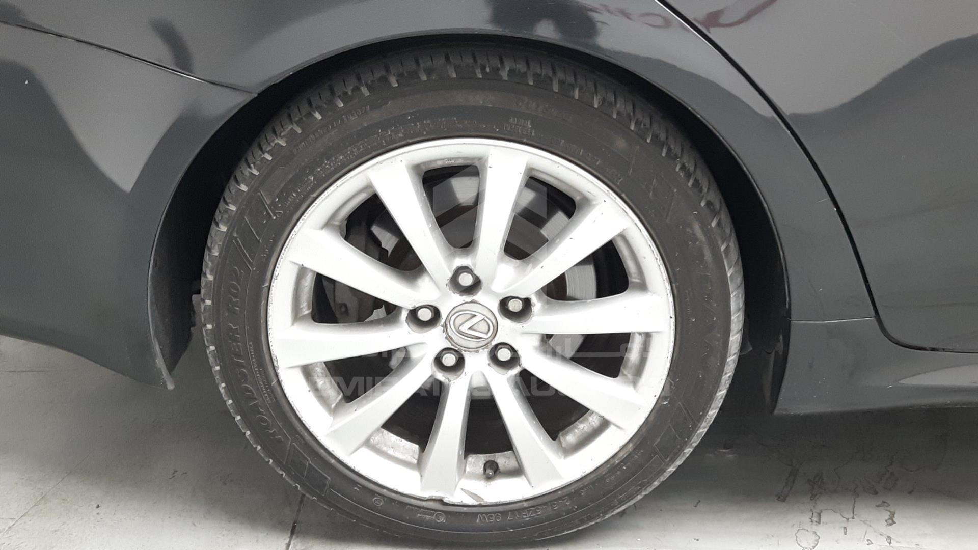 2007 LEXUS IS300 VIN: JTHBG262672004821