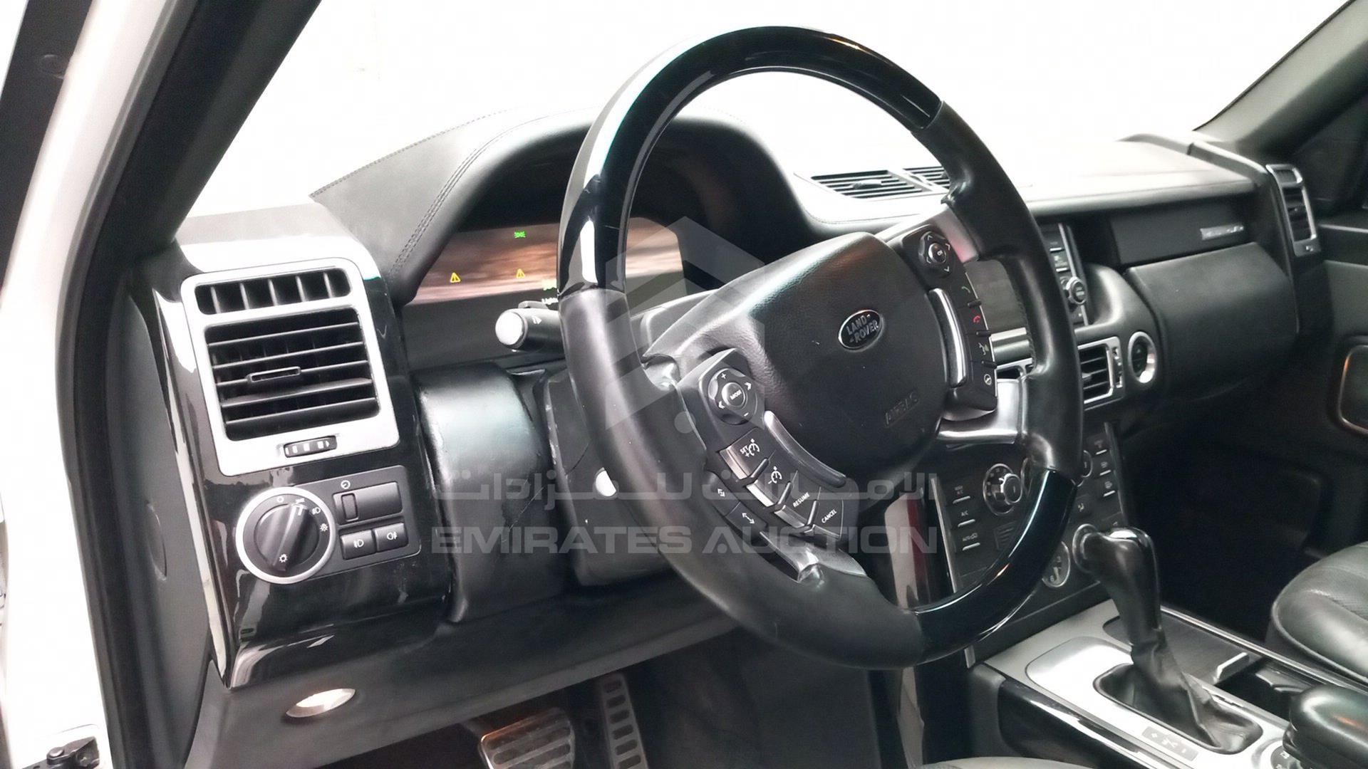 2011 RANGE ROVER VOGUE VIN: SALLMAME4BA346562