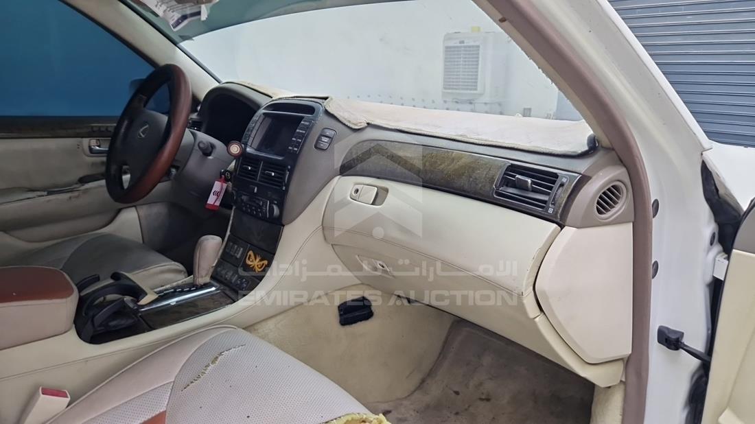 لكزس ال اس 430 2001 — زاوية واجهة الراكب الأمامي الأيمن — صورة 30