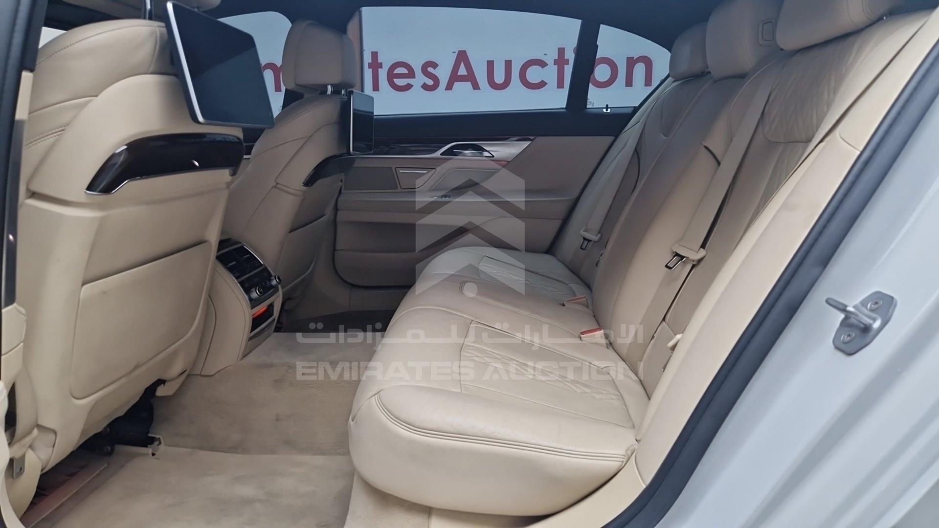 2016 BMW 740 LI VIN: WBA7E2107GG402235