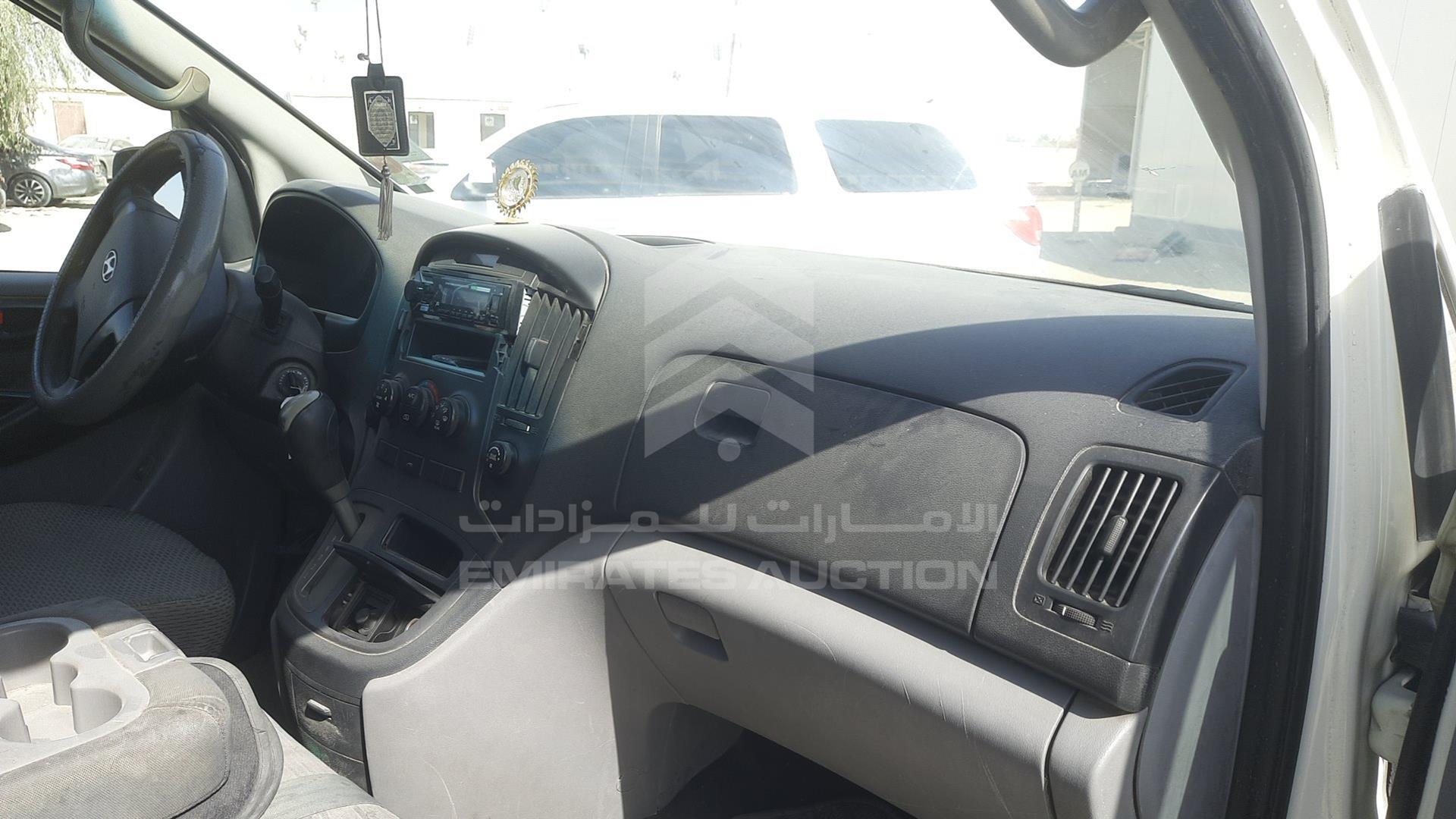 2012 HYUNDAI H1 VIN: KMJWA37R6CU402156