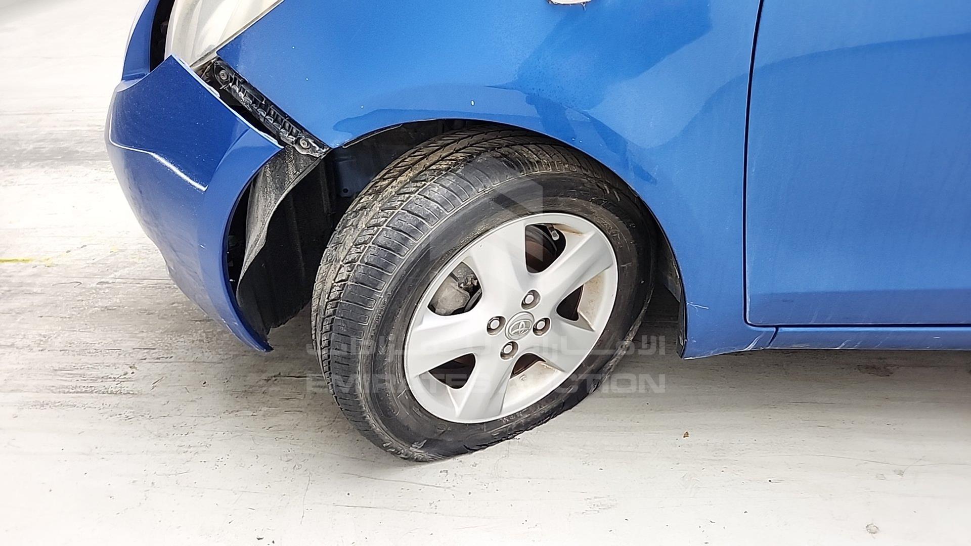 2007 TOYOTA YARIS VIN: JTDKW923175049028