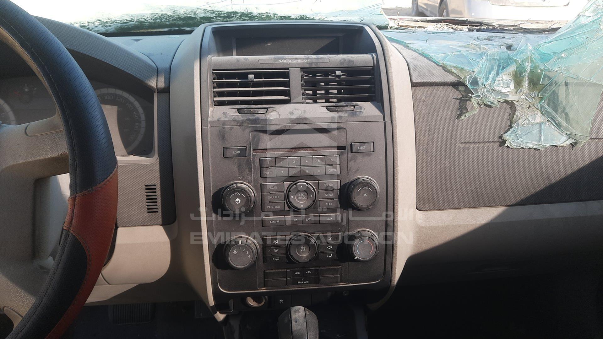2008 FORD ESCAPE VIN: 1FMCU92158KA58936