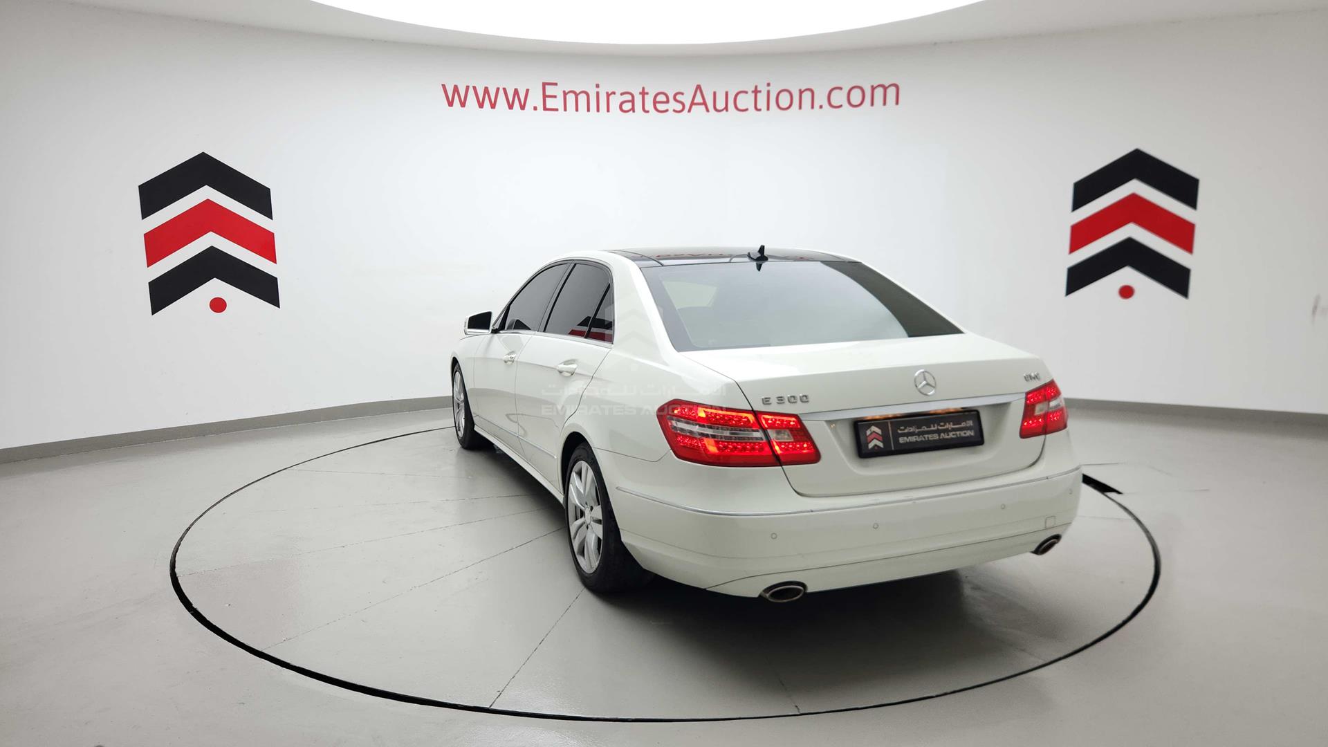 2011 MERCEDES E 300 VIN: WDDHF5EB5BA446138